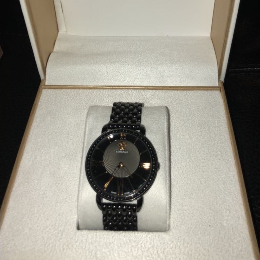 Versace wrist watch 40mm